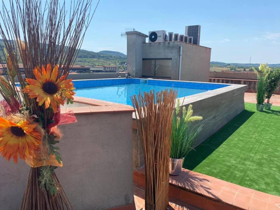 Hotel Fonda Neus Sant Sadurní dʼAnoia Exterior foto